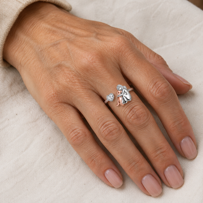 Noelia | Anillo Abrazo Eterno Grabado
