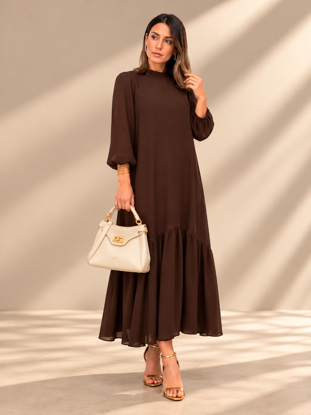 Regina | Vestido Liso con Volante Asimétrico