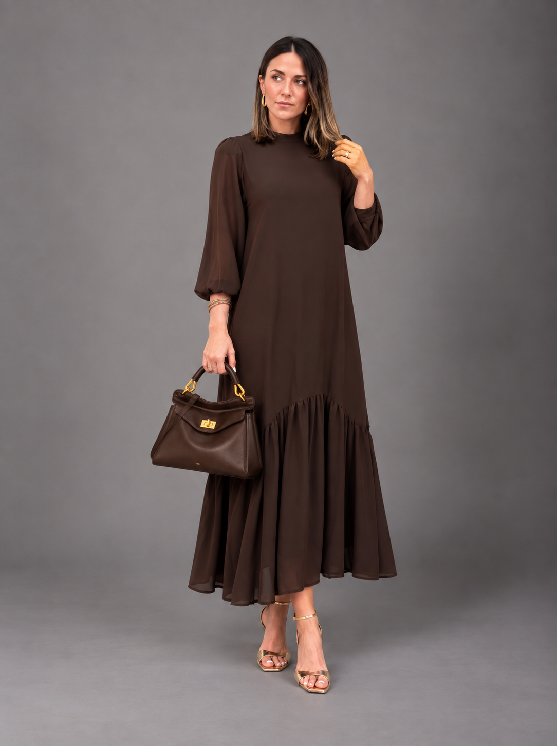 Regina | Vestido Liso con Volante Asimétrico